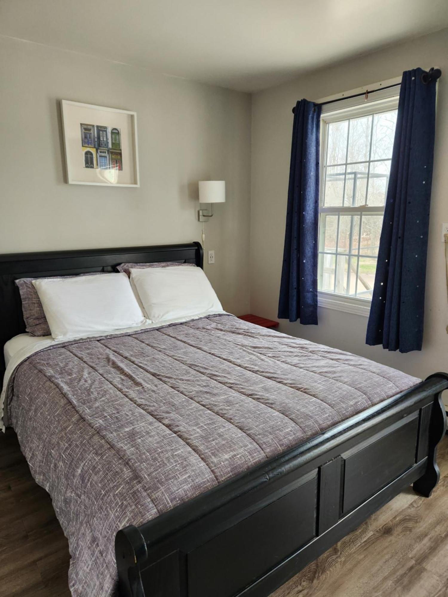 Covered Bridge Inn & Suites サセックス エクステリア 写真