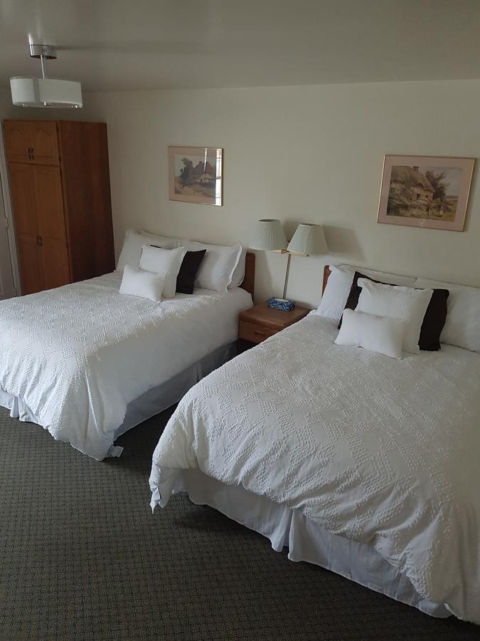 Covered Bridge Inn & Suites サセックス エクステリア 写真